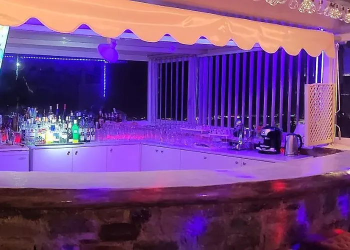 Quadruple Full View In Blue Mountain View * Hersónissos